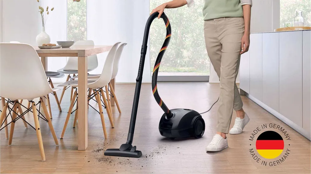 Bosch Serie 2 BGLS2CHAMP Bodenstaubsauger, Zylinder-Vakuum, Trocken, Staubbeutel, Hygienefilter, Filterung, 80 DB 5 Bosch Serie 2 BGLS2CHAMP Bodenstaubsauger, Zylinder-Vakuum, Trocken, Staubbeutel, Hygienefilter, Filterung, 80 DB – Bild 5