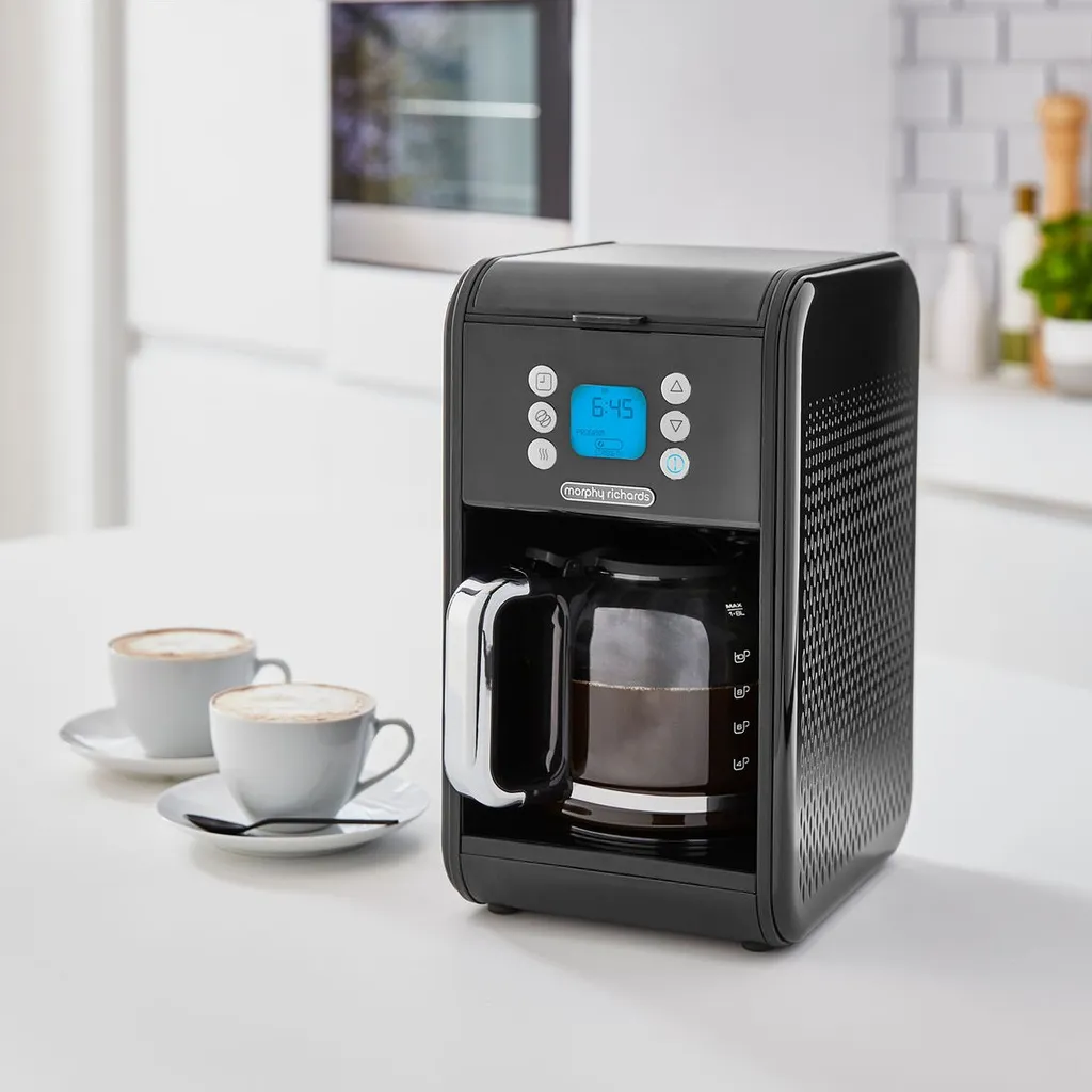 Morphy Richards Verve Pour Over Filter Coffee Machine, Kombi-Kaffeemaschine, 1,8 L, Gemahlener Kaffee, 900 W, Schwarz 2 Morphy Richards Verve Pour Over Filter Coffee Machine, Kombi-Kaffeemaschine, 1,8 L, Gemahlener Kaffee, 900 W, Schwarz – Bild 2