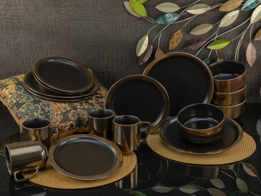 CreaTable 23592 Kombiservice Modern Industrial Für 4 Personen, Steinzeug, Schwarz/gold (1 Set, 16-teilig) 5 CreaTable 23592 Kombiservice Modern Industrial Für 4 Personen, Steinzeug, Schwarz/gold (1 Set, 16-teilig) – Bild 5