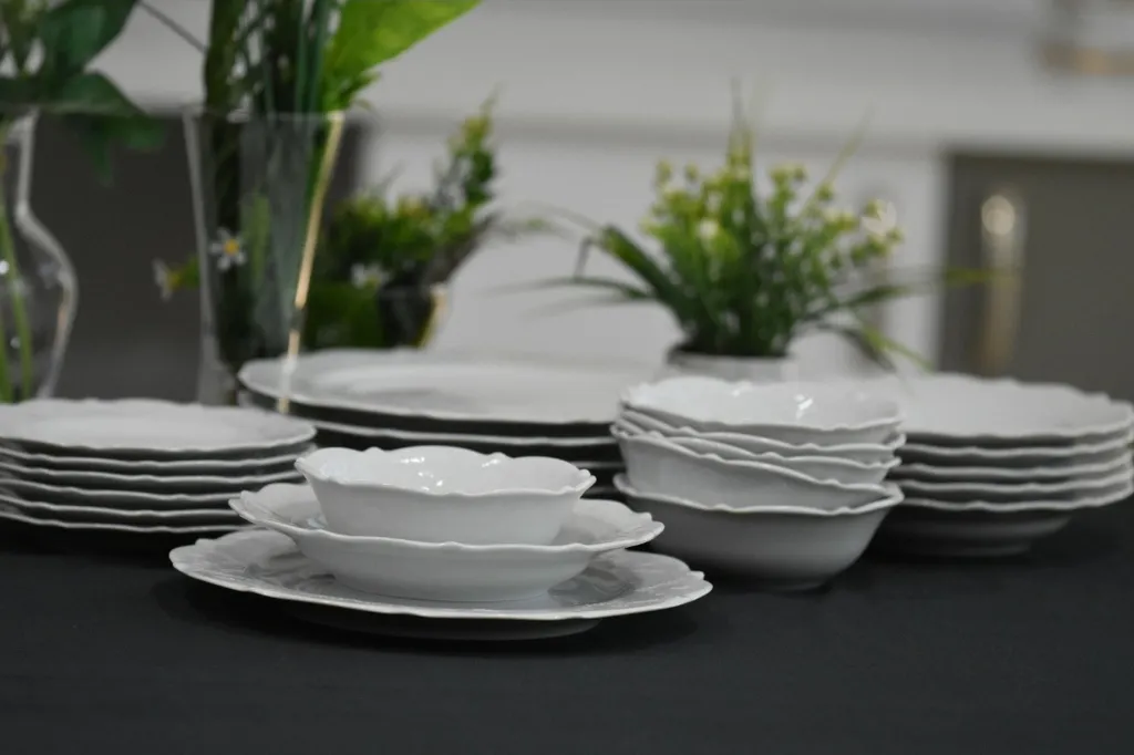Geschirr Set, Tafelservice 24 Tlg. Von PORLAND 2 Geschirr Set, Tafelservice 24 Tlg. Von PORLAND – Bild 2