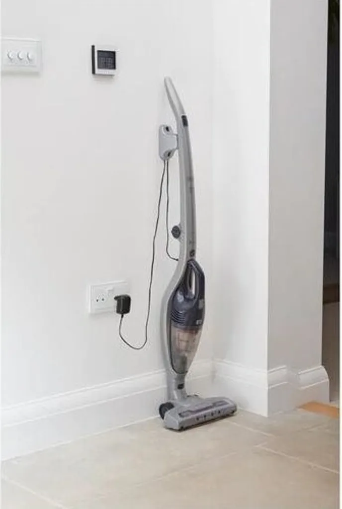 Black & Decker Akkusauger SVB520JW 2in1 Boden- Und Handsauger, 18 Volt 4 Black & Decker Akkusauger SVB520JW 2in1 Boden- Und Handsauger, 18 Volt – Bild 4