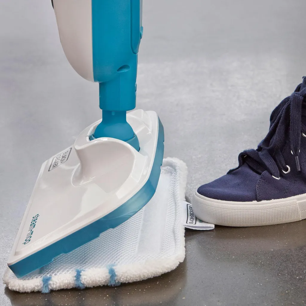 Black & Decker Black+Decker FSM13E1 Dampfbesen Steam Mop, Basic (Dampfreiniger Für Hygienische, Gründliche Sauberkeit, Abnehmbarer Stiel, Einfache Bedienbarkeit, Inkl. 1 Mikrofaser-Pad), 1300 W 10 Black & Decker Black+Decker FSM13E1 Dampfbesen Steam Mop, Basic (Dampfreiniger Für Hygienische, Gründliche Sauberkeit, Abnehmbarer Stiel, Einfache Bedienbarkeit, Inkl. 1 Mikrofaser-Pad), 1300 W – Bild 10