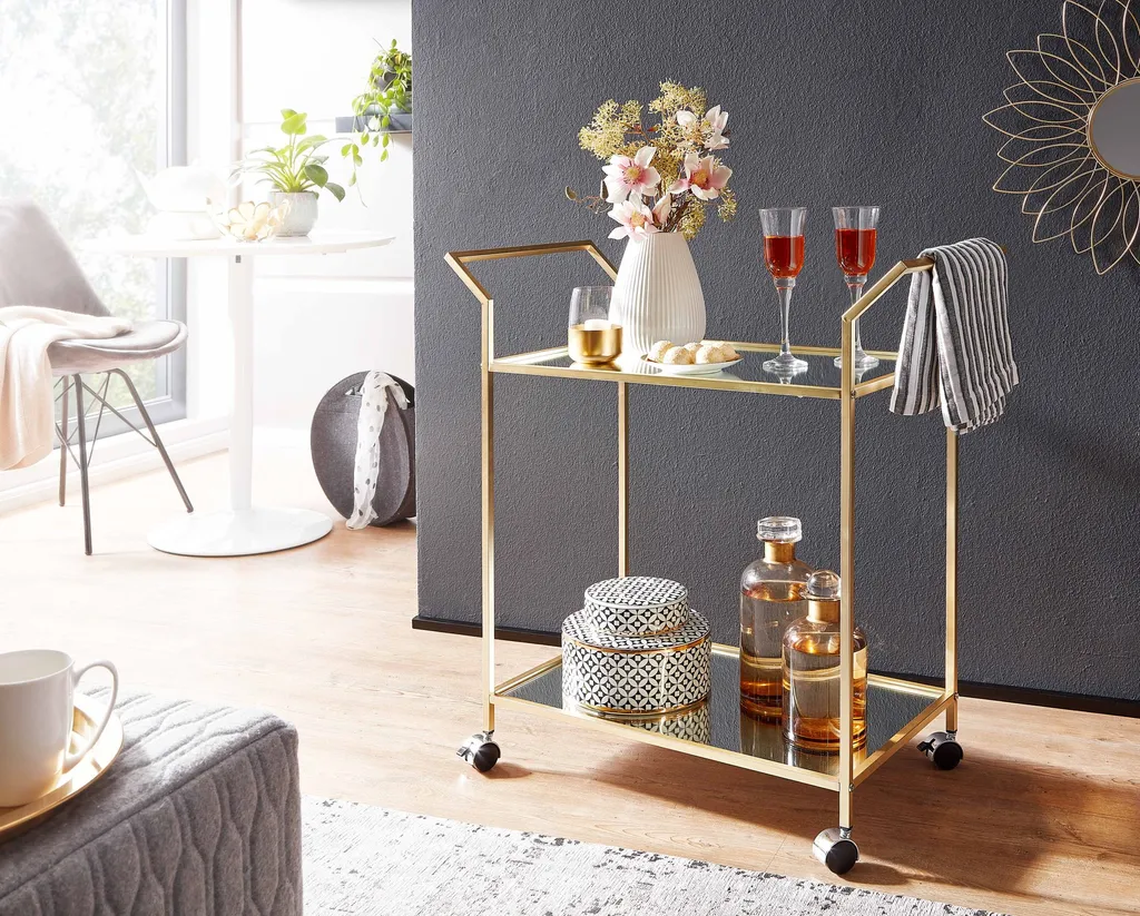 WOHNLING Design Servierwagen Gold 73x78x37 Cm Küchenwagen Glas / Metall | Mobiler Beistelltisch | Speisewagen Mit Glasplatte | Teewagen Mini Bar Auf 4 Rollen 2 WOHNLING Design Servierwagen Gold 73x78x37 Cm Küchenwagen Glas / Metall | Mobiler Beistelltisch | Speisewagen Mit Glasplatte | Teewagen Mini Bar Auf 4 Rollen – Bild 2