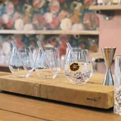 Nachtmann Tastes Good Vorteilsset 4 Gin Tonic Gläser + 4 Glastrinkhalme + Reinigungsbürste 12 Nachtmann Tastes Good Vorteilsset 4 Gin Tonic Gläser + 4 Glastrinkhalme + Reinigungsbürste -Haushalts Verkauf ba512386bc12f03ba0c824ca45c7ef6d