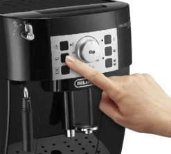 De'Longhi DeLonghi ECAM 22.110B MagnificaS Kaffeevollautomat Schwarz -Haushalts Verkauf c100a26ce6b76d8a6ca47ff343b93d93