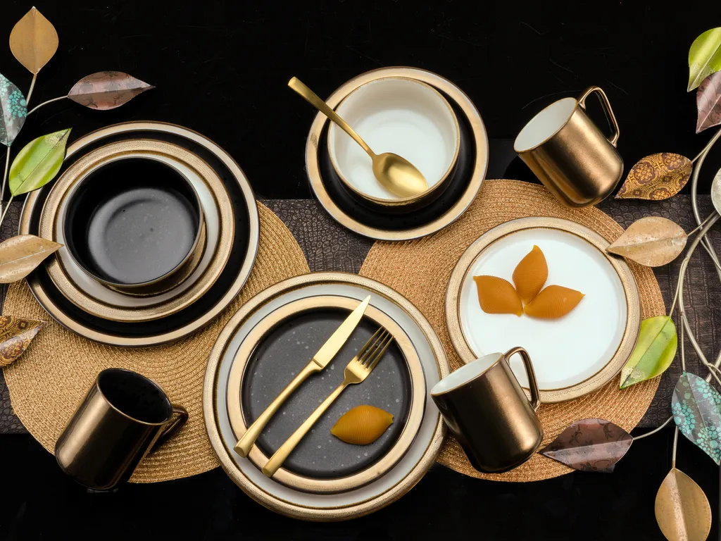 CreaTable 23592 Kombiservice Modern Industrial Für 4 Personen, Steinzeug, Schwarz/gold (1 Set, 16-teilig) 7 CreaTable 23592 Kombiservice Modern Industrial Für 4 Personen, Steinzeug, Schwarz/gold (1 Set, 16-teilig) – Bild 7