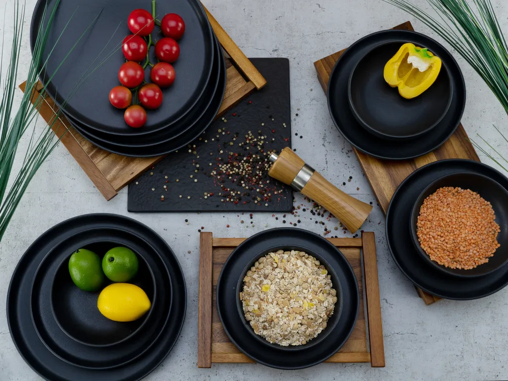 CreaTable 22979 Tafelservice Uno BLACK Für 4 Personen, Steinzeug, Schwarz (1 Set, 12-teilig) 4 CreaTable 22979 Tafelservice Uno BLACK Für 4 Personen, Steinzeug, Schwarz (1 Set, 12-teilig) – Bild 4